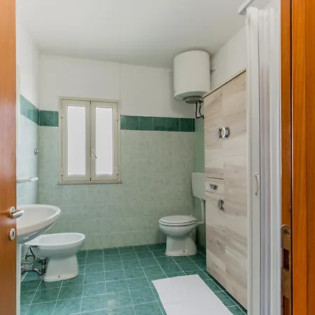 Holiday home Miranda Near The Sandy Beach, Parking & Wifi *