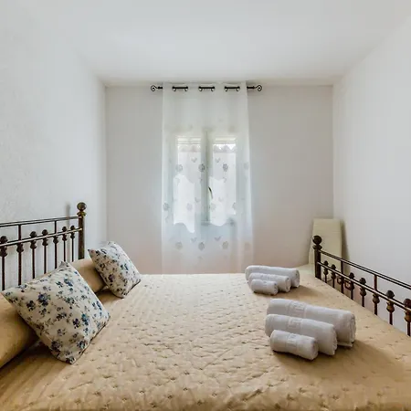 Miranda Near The Sandy Beach, Parking & Wifi Feriehus Avola