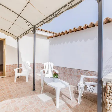 Miranda Near The Sandy Beach, Parking & Wifi Feriehus