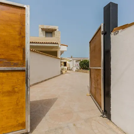 Holiday home Miranda Near The Sandy Beach, Parking & Wifi